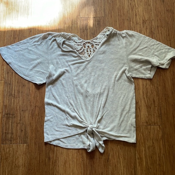 Jun & Ivy Striped Top - Picture 1 of 3